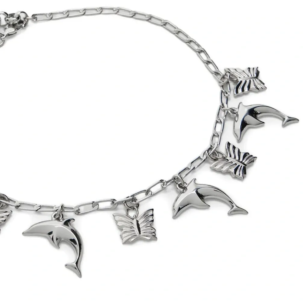 Колье-чокер с подвесками