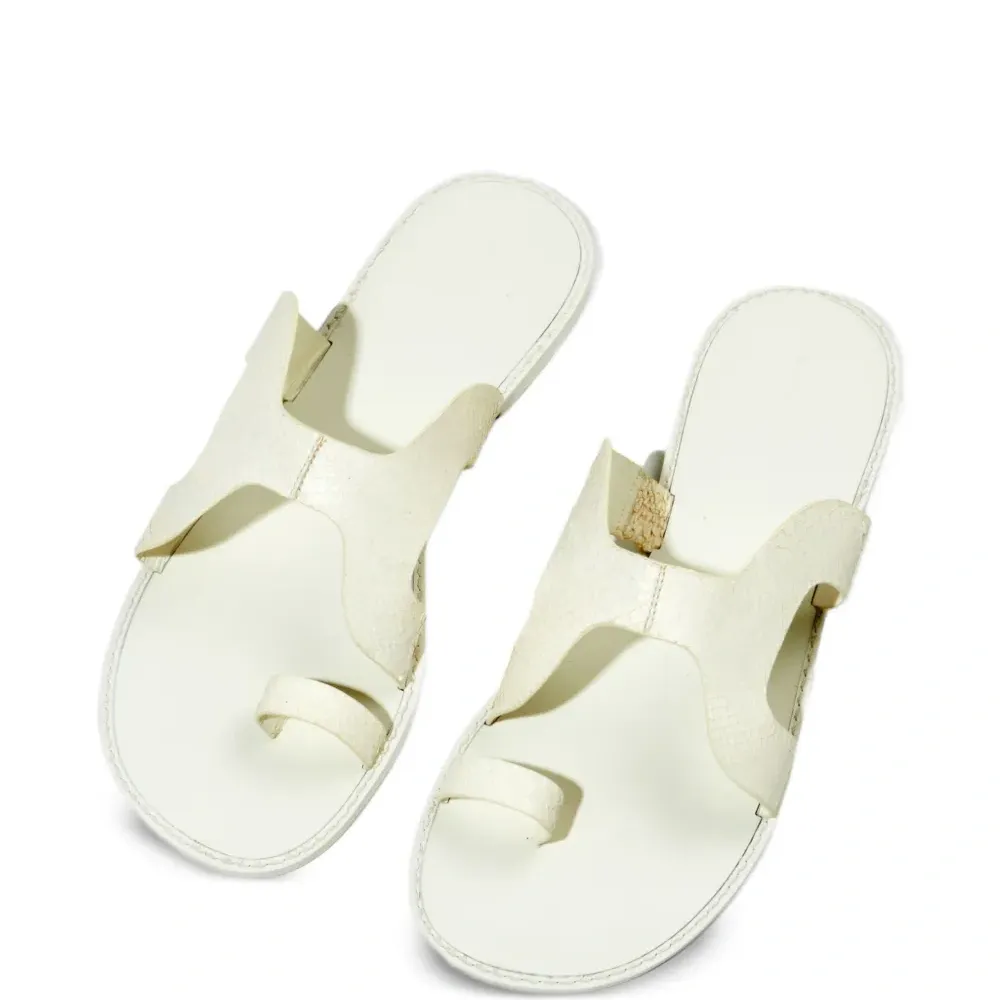 Фактурные босоножки