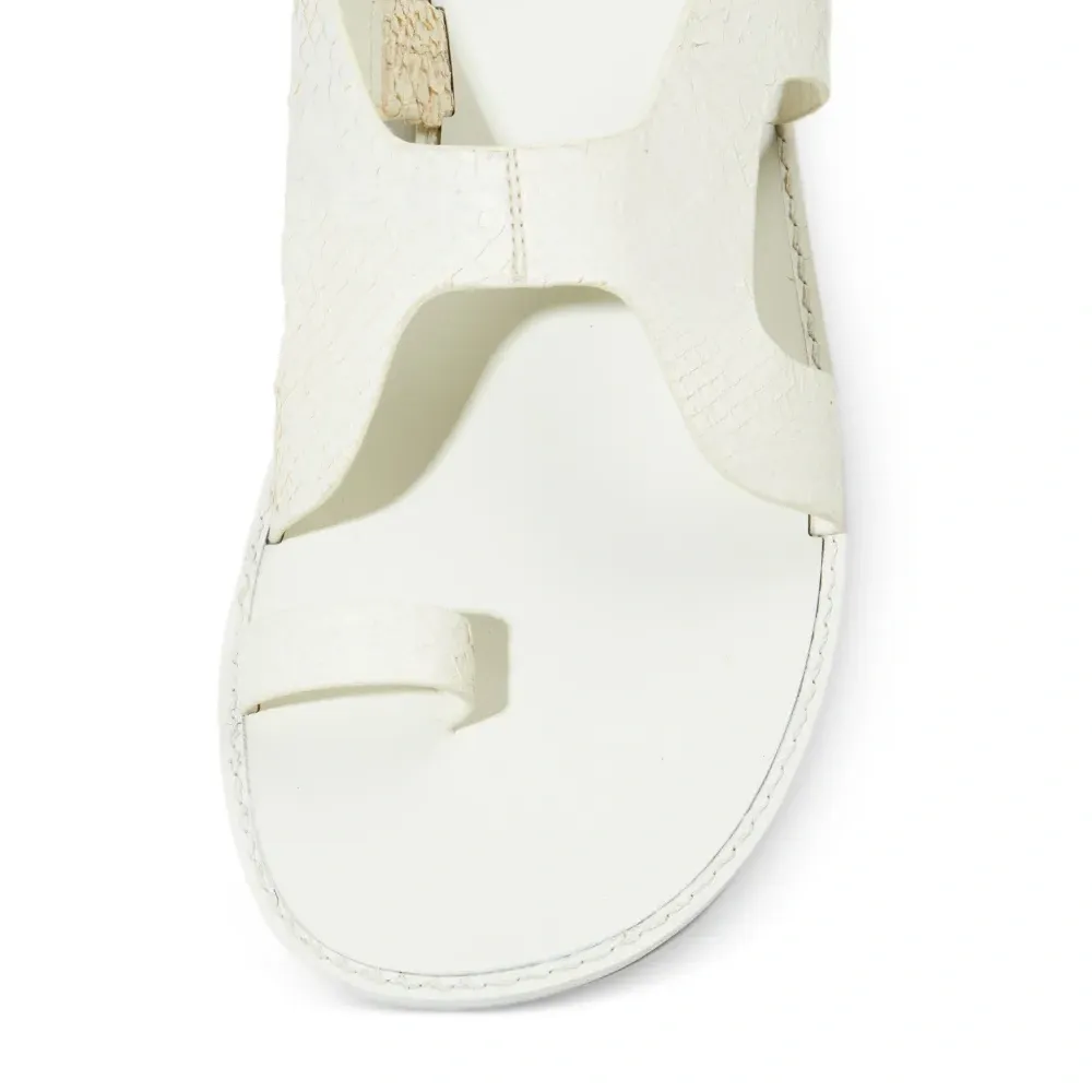 Фактурные босоножки