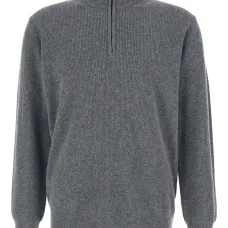 Свитер в рубчик с высоким воротником