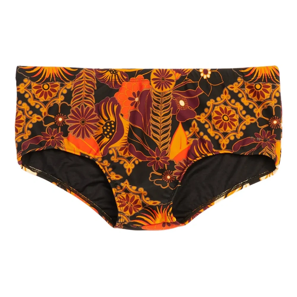 Плавки с цветочным принтом