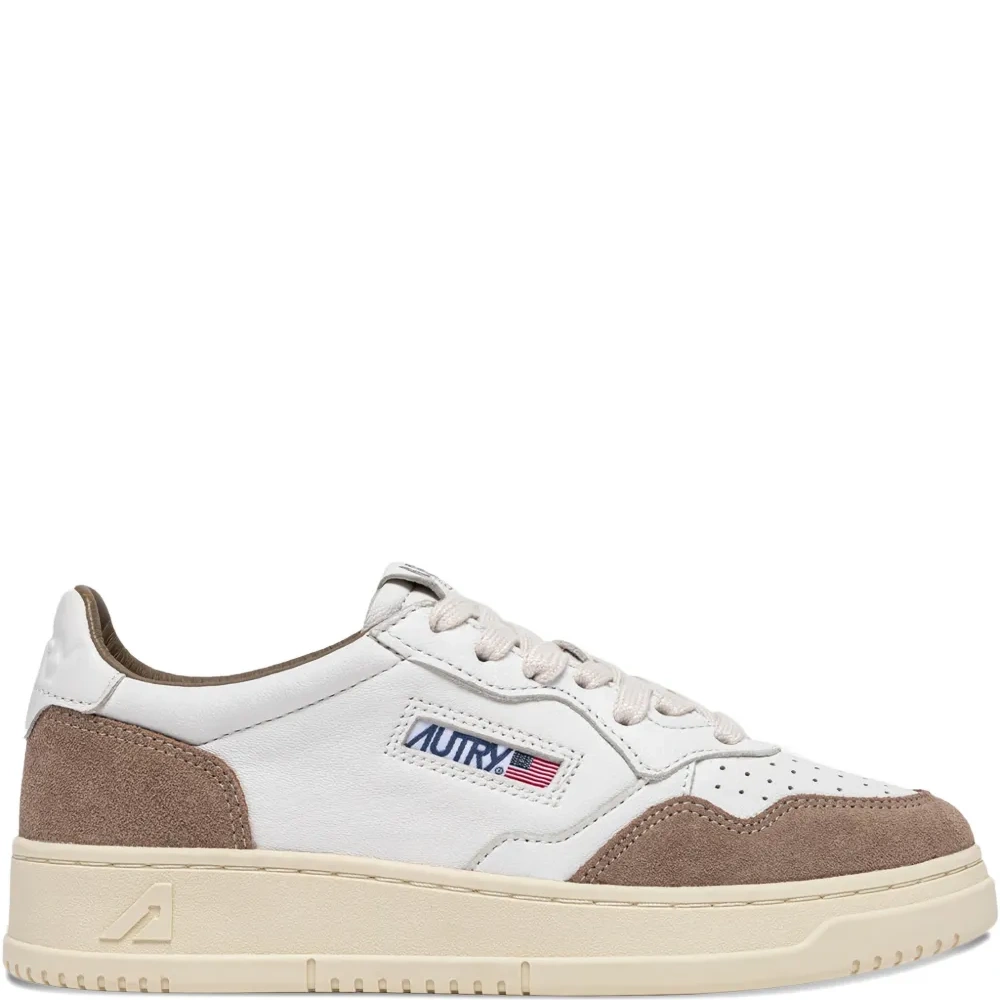 Кроссовки с замшевыми вставками Кроссовки с замшевыми вставками