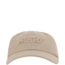 Бейсболка с вышитым логотипом Бейсболка с вышитым логотипом