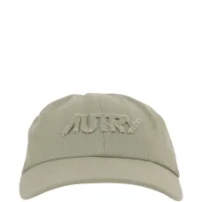 Бейсболка с вышитым логотипом Бейсболка с вышитым логотипом