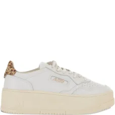 Кожаные кроссовки