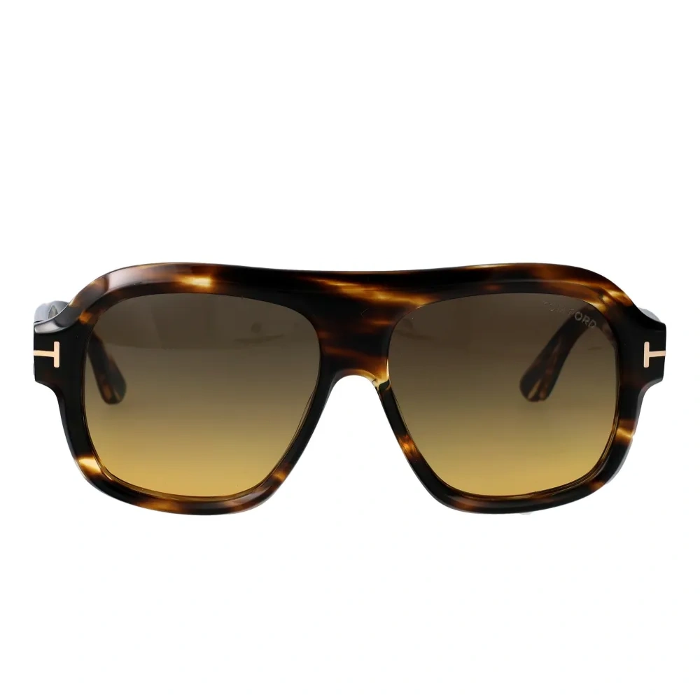 Солнечные очки в круглой оправе