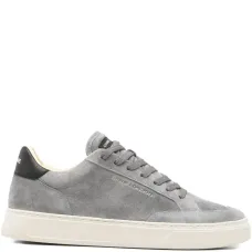 Кроссовки на шнуровке