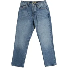 Джинсы с завышенной талией