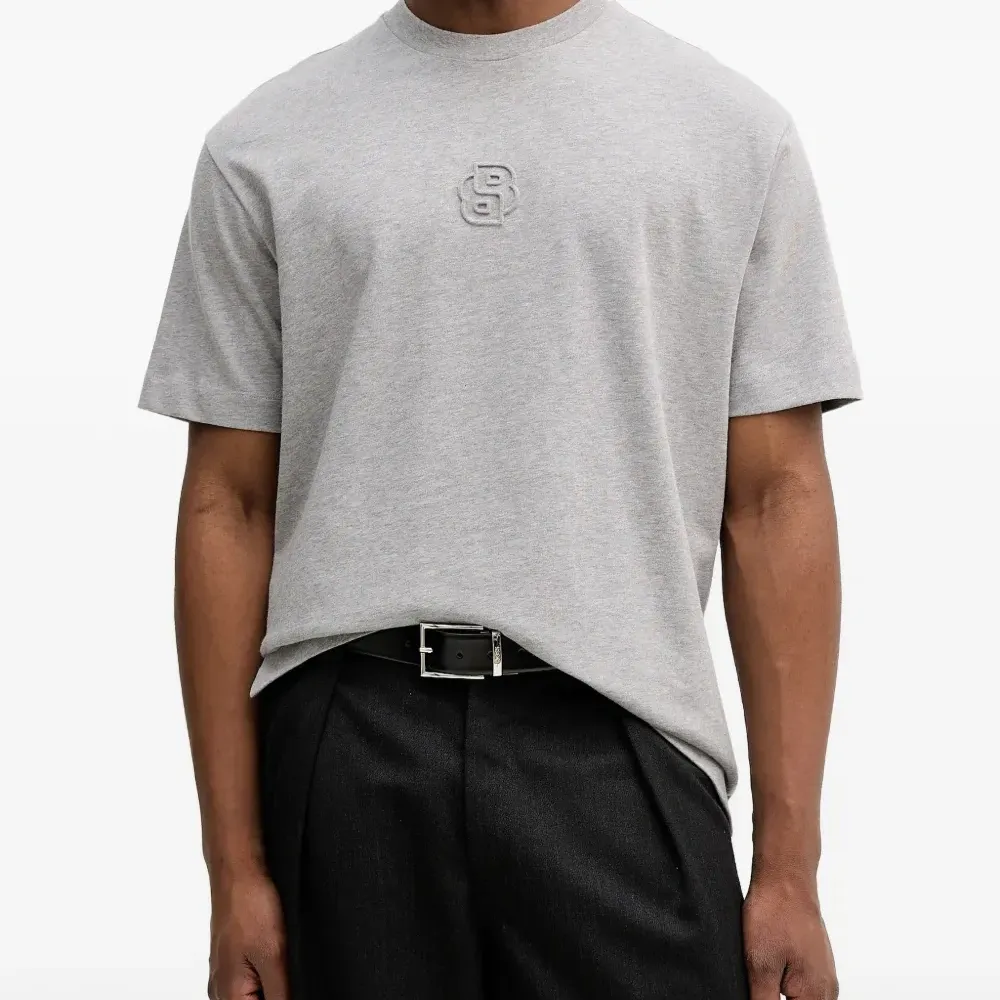 Футболка с логотипом