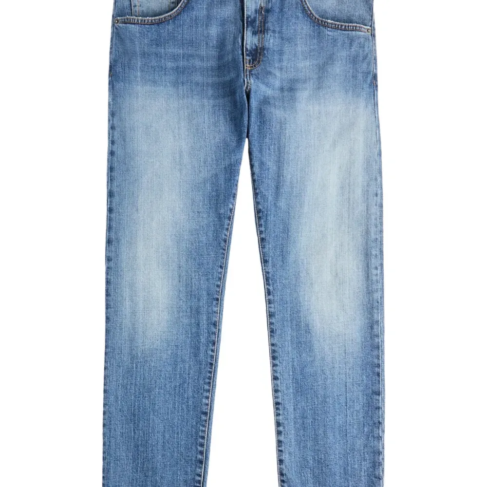 Джинсы с пятью карманами