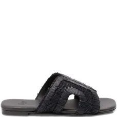 Плетёные сандалии