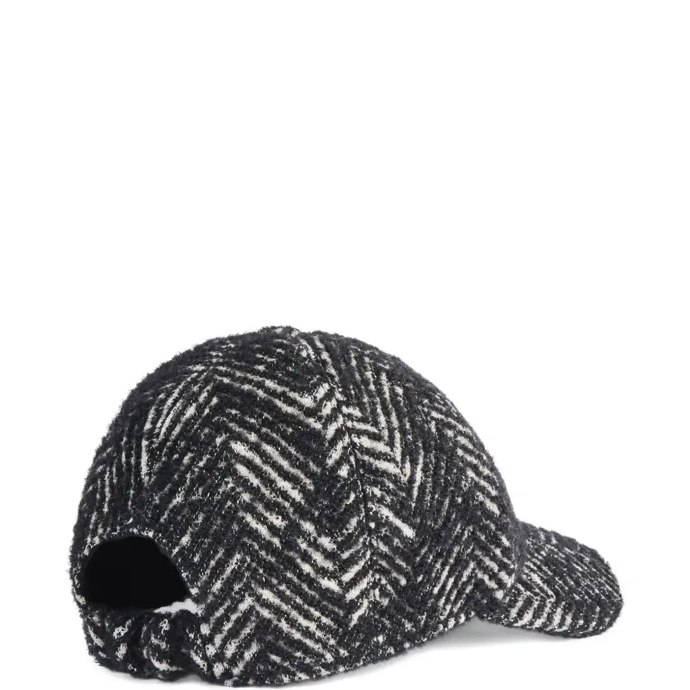 Бейсболка из ткани «ёлочка»