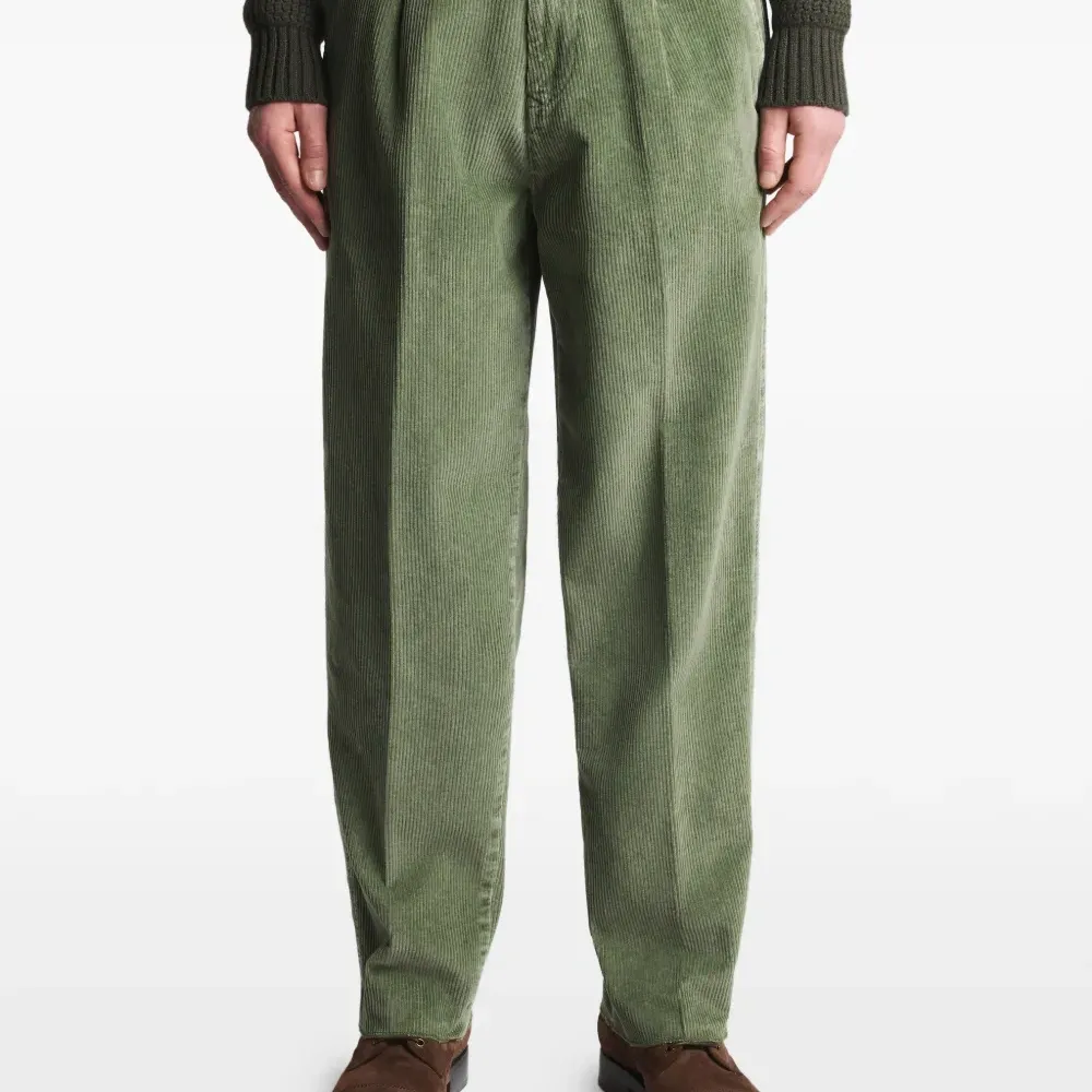 Брюки из вельвета со складками