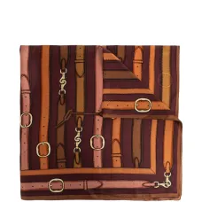 Шарф с узором в виде поясов