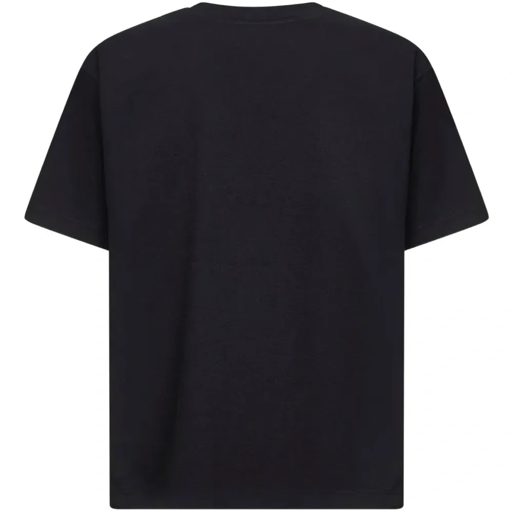 Футболка с нашивкой-логотипом