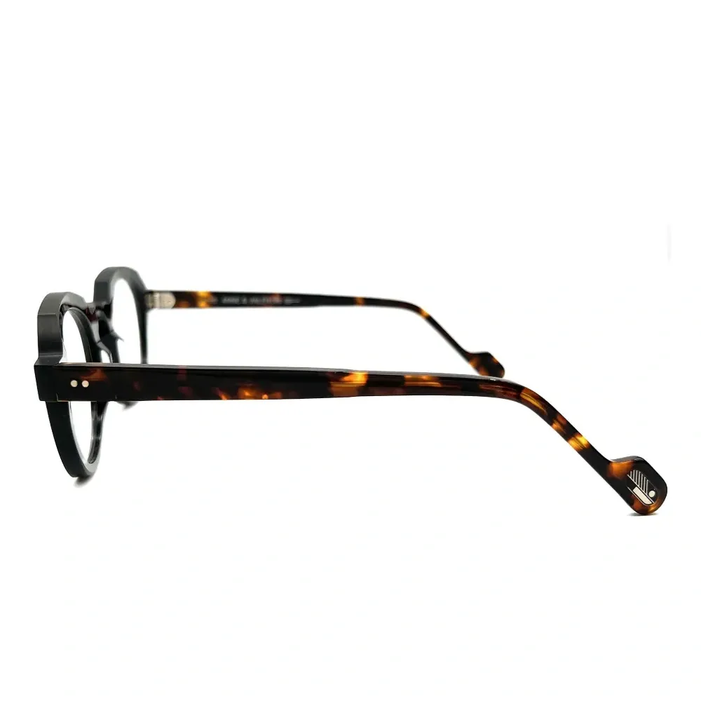 Круглые очки Django