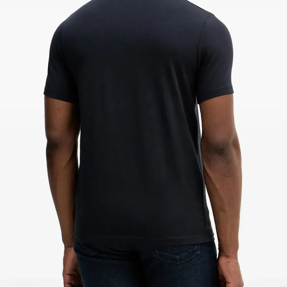 Футболка с логотипом