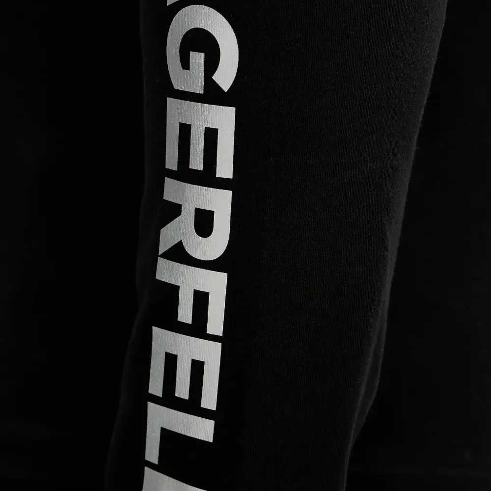 Футболка с длинным рукавом и логотипом Футболка с длинным рукавом и логотипом