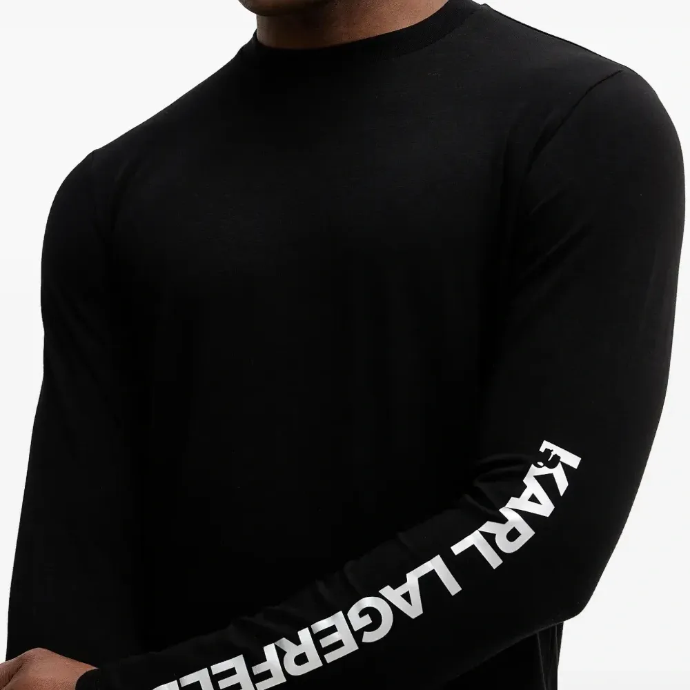 Футболка с длинным рукавом и логотипом Футболка с длинным рукавом и логотипом