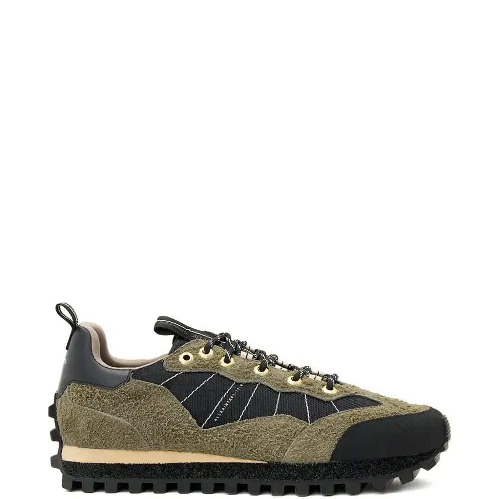 Кроссовки Nevis с контрастными панелями