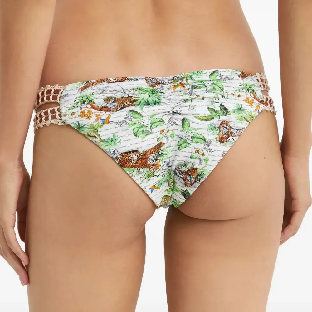 Плавки бикини с крючковым декором в стиле кучхи