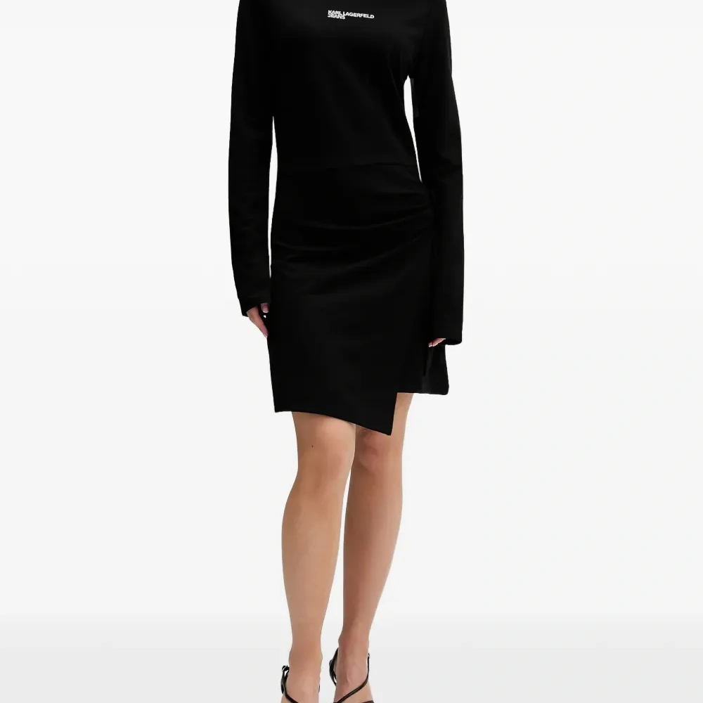 Мини-платье с длинными рукавами и драпировкой