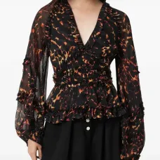 Блузка с оборками и анималистическим принтом Блузка с оборками и анималистическим принтом