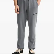 Джоггеры с логотипом и квадратным карманом