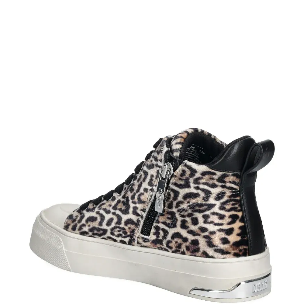 Кроссовки с леопардовым принтом