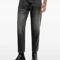 Джинсы с пятью карманами