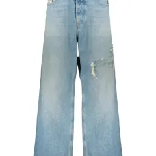 Светлые широкие джинсы с потертостями