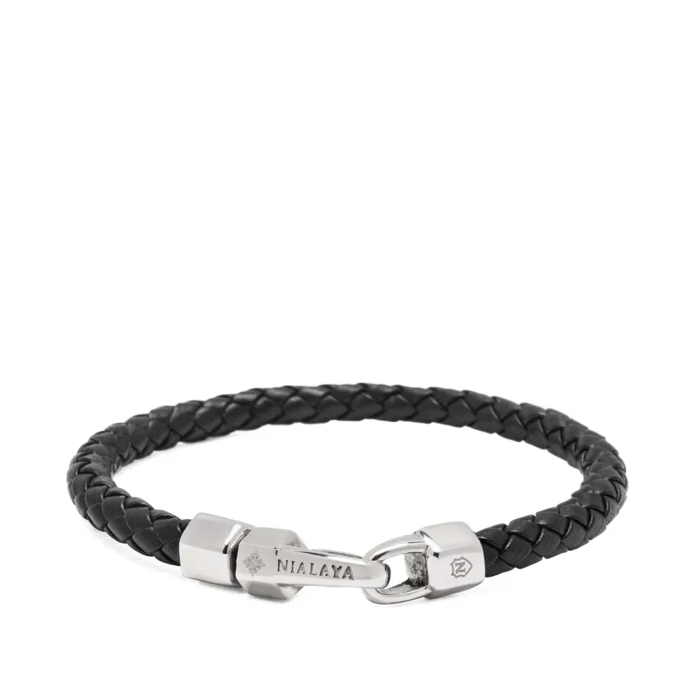 Плетёный кожаный браслет