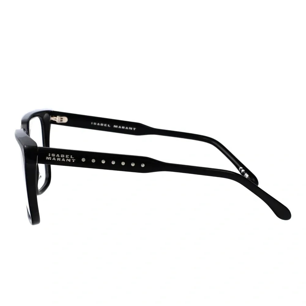 Очки в прямоугольной оправе