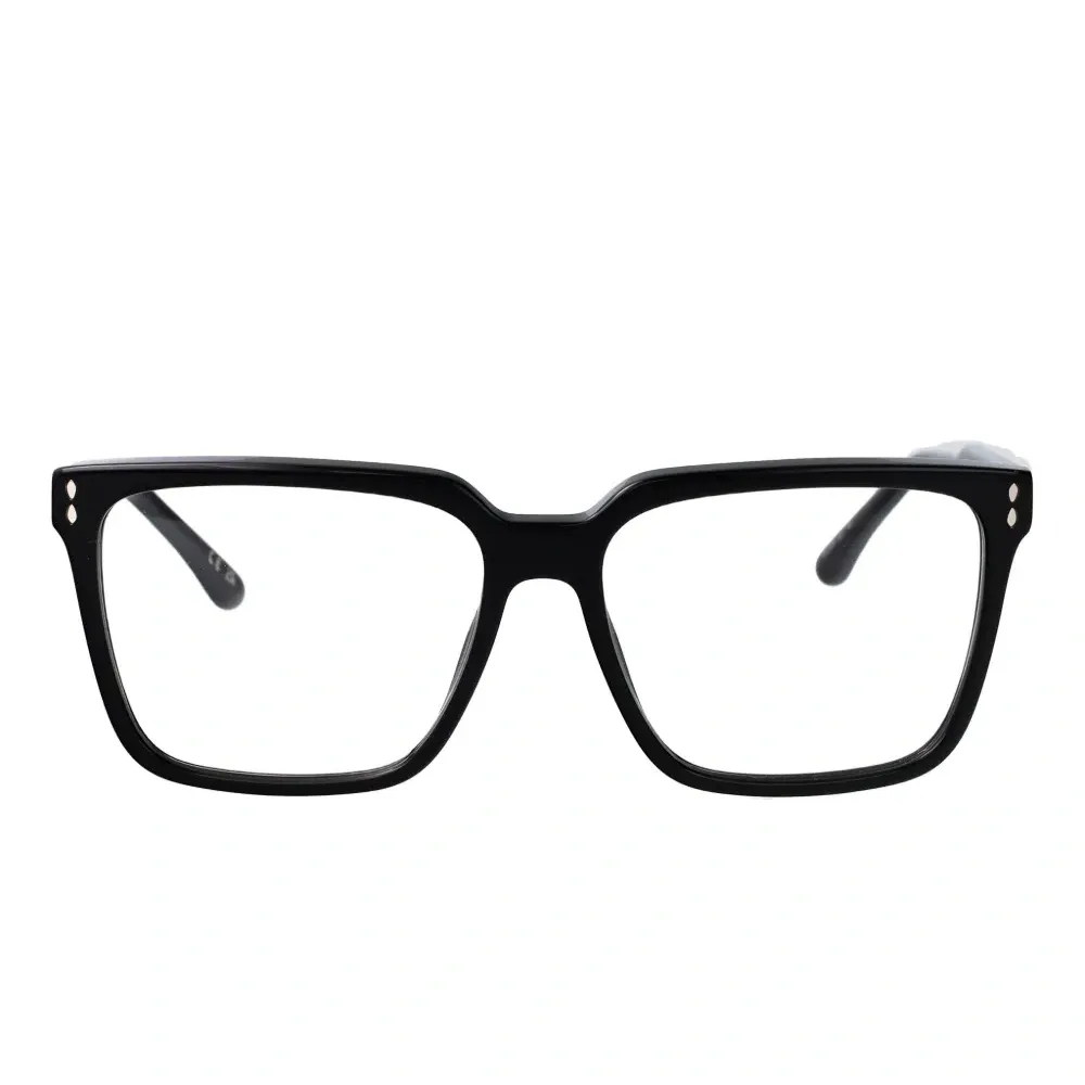 Очки в прямоугольной оправе