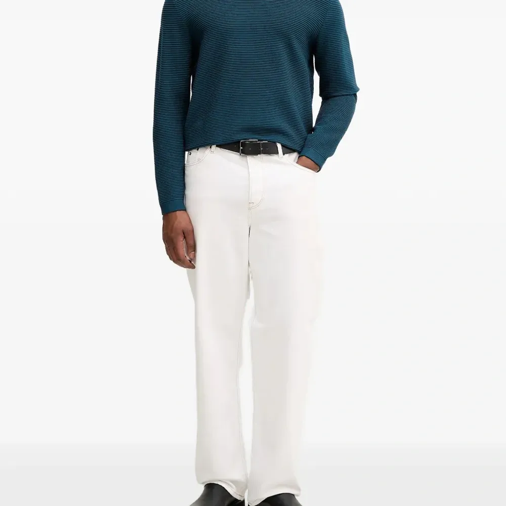 Вязаный свитер с круглым вырезом Вязаный свитер с круглым вырезом