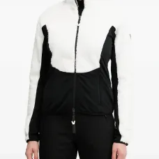 Куртка с капюшоном и поясом