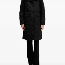 Стеганое пальто с капюшоном