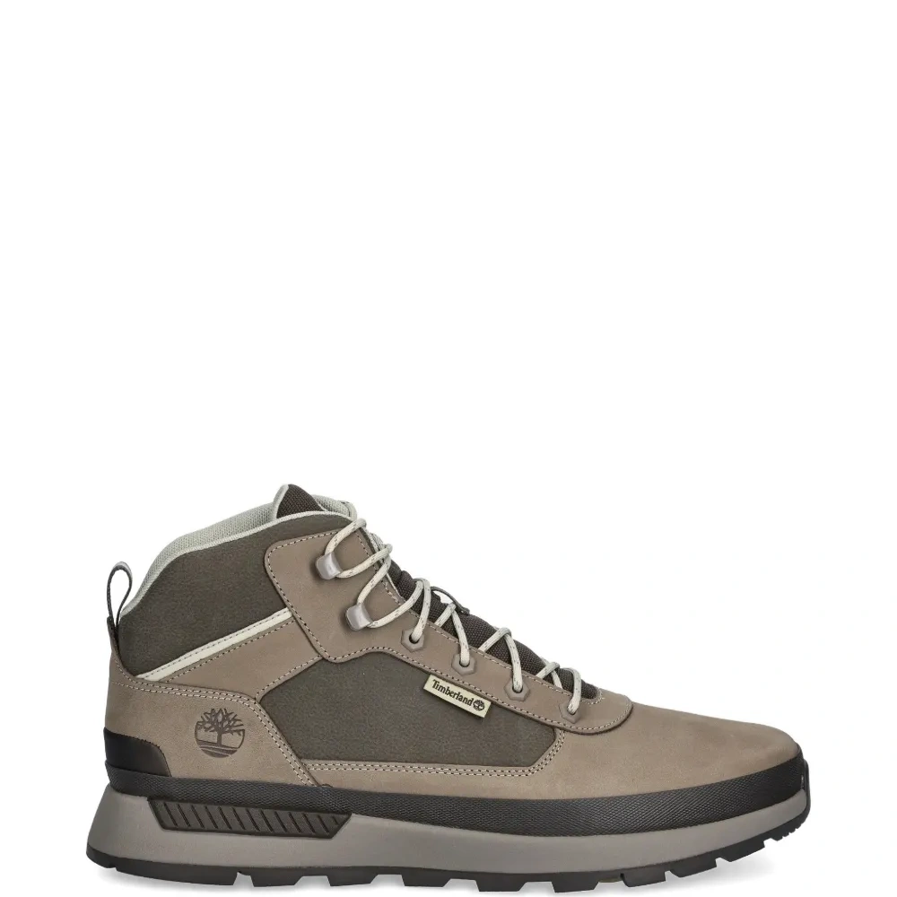 Кроссовки с тиснённым логотипом Кроссовки с тиснённым логотипом