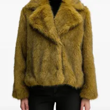 Пальто с лацканами