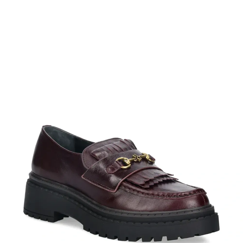 Лоферы с пряжкой и бахромой