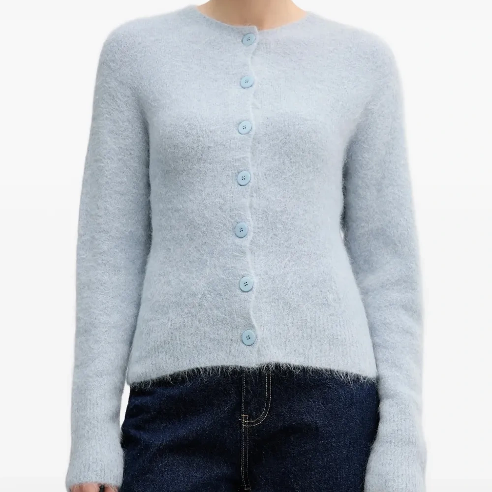 Кардиган на пуговицах