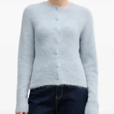 Кардиган на пуговицах