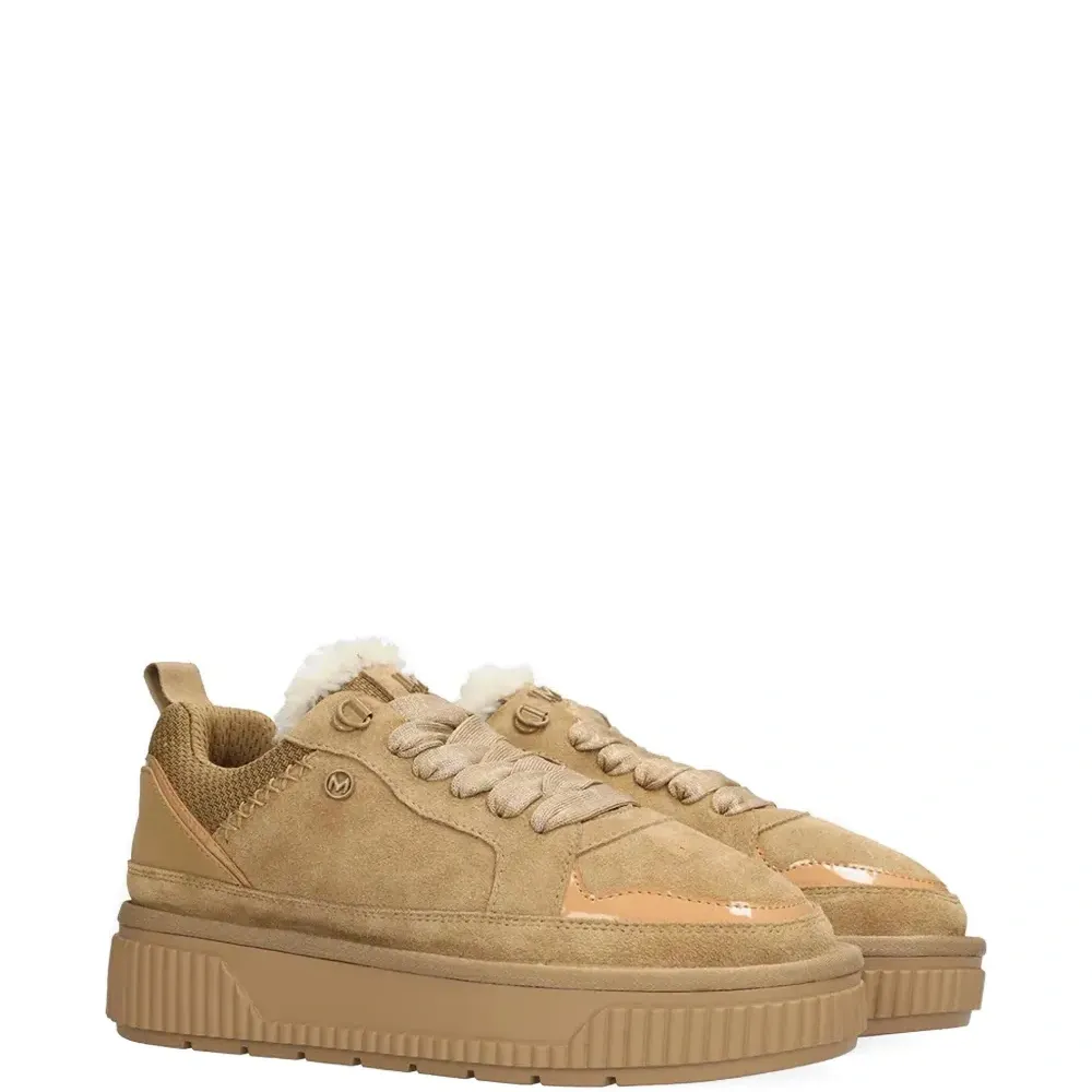 Пушистые кроссовки на платформе