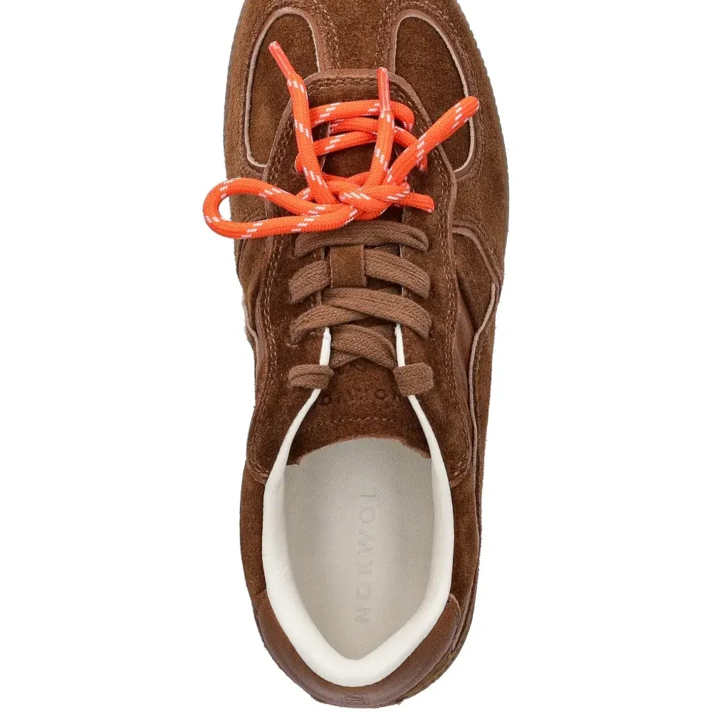 Кожаные кроссовки August