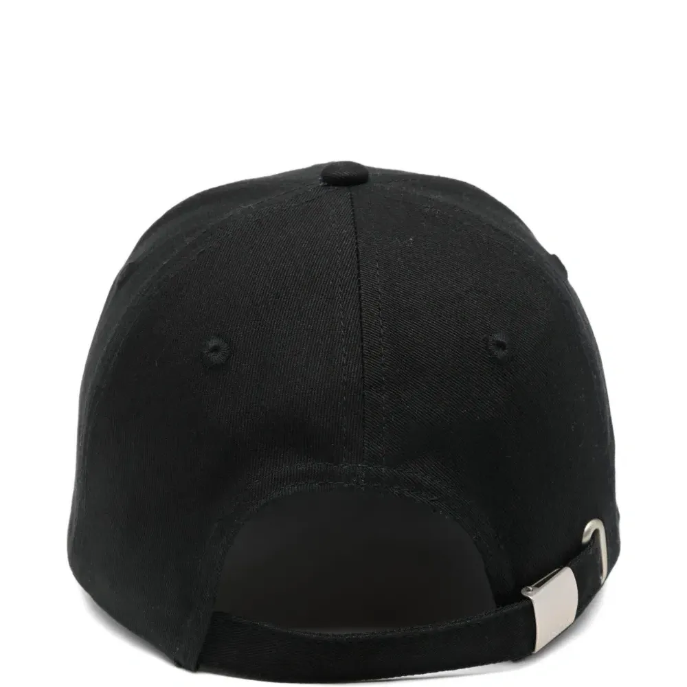 Бейсболка с логотипом