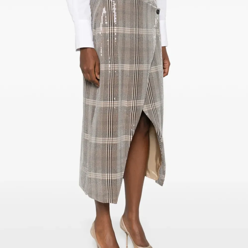 Миди-юбка в клетку с украшением из пайеток