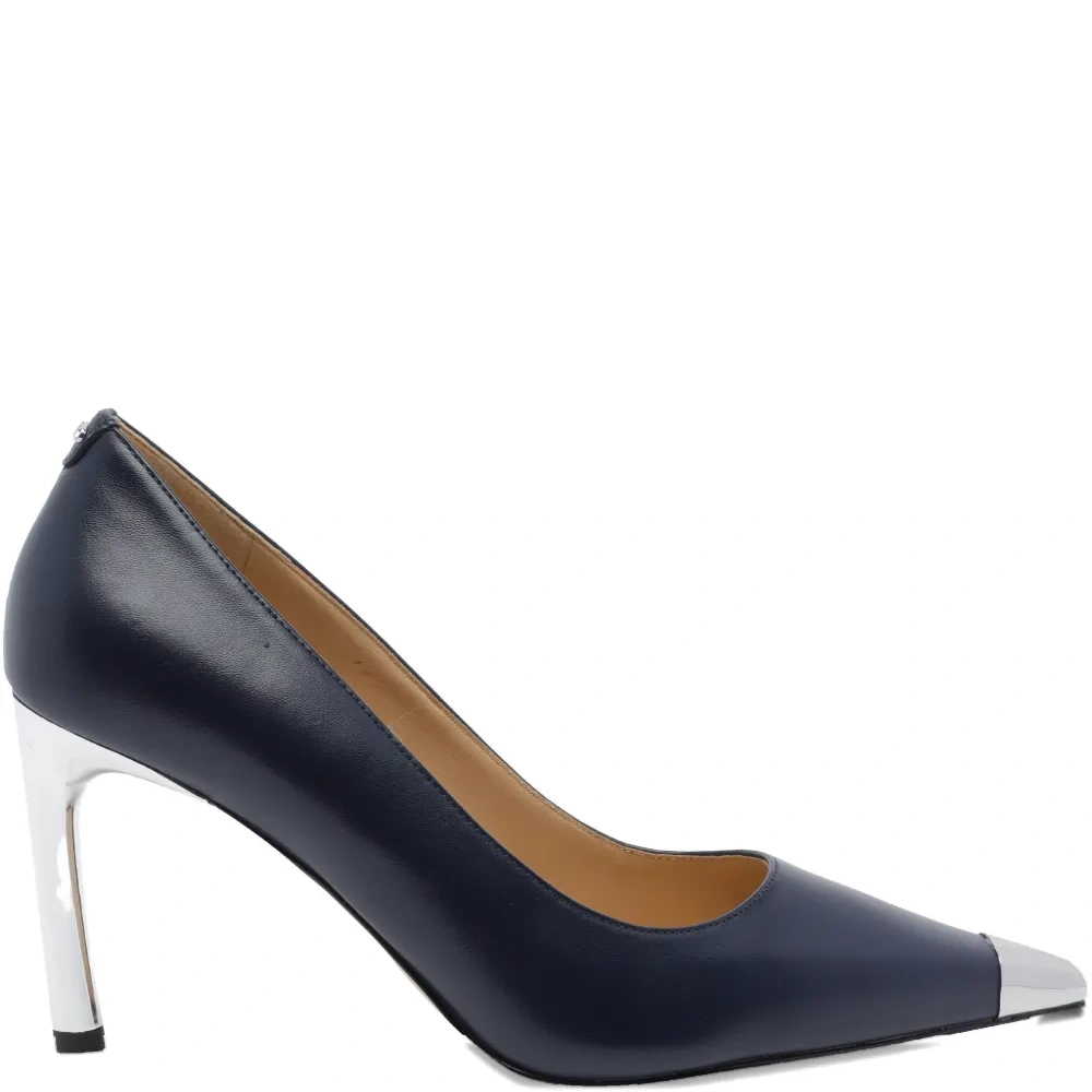 Туфли-лодочки с заострённым носком