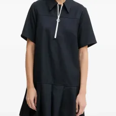 Плиссированное мини-платье с молнией у ворота Плиссированное мини-платье с молнией у ворота