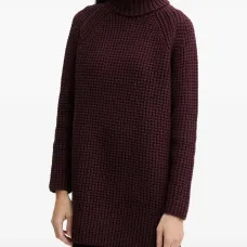 Свитер с воротником-стойкой