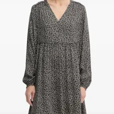 Платье с цветочным принтом и V-образным вырезом